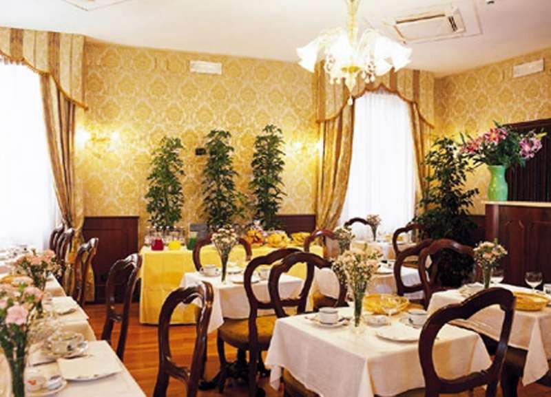 Hotel Gorizia A La Valigia Венеция Ресторант снимка